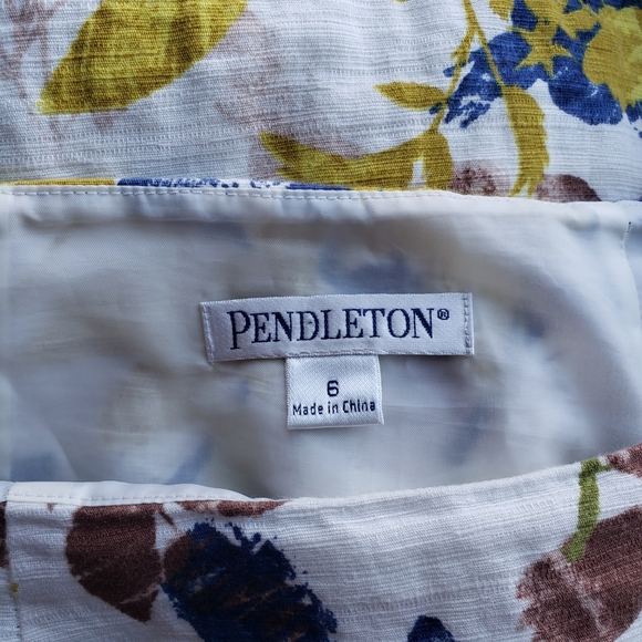 Pendleton Floral Skirt - Picture 8 of 9